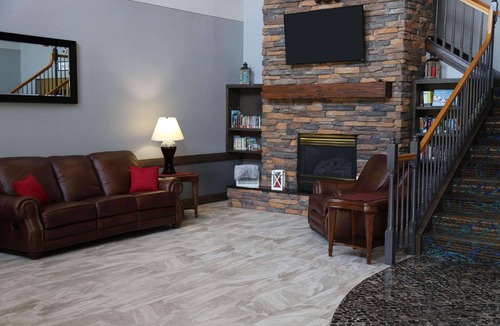 Little Falls Hotel | Country Inn & Suites By Radisson, Little Falls, Mn
