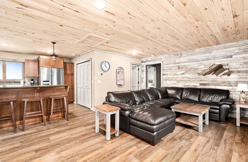 Duluth House | Country Oasis- 10 miles from downtown Duluth