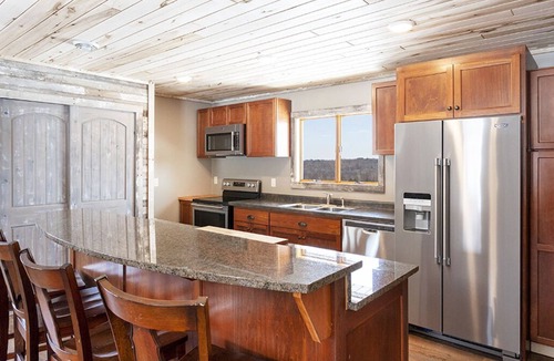 Duluth House | Country Oasis- 10 miles from downtown Duluth