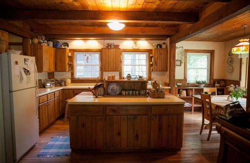 Caledonia House | Country Retreat Nestled in Wooded Valleynnn