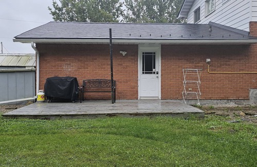 Elizabethtown-Kitley House | Countryside studio daylight basement apartment. 10 minutes to Brockville town