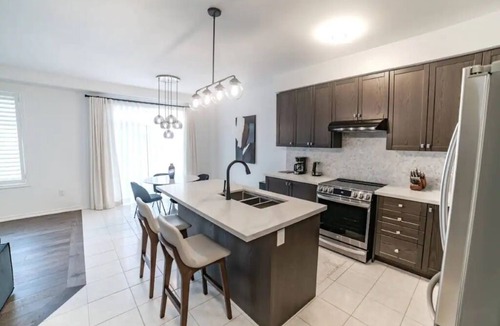 Brantford House | Couples Retreat