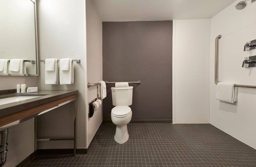 Mississauga Hotel | Courtyard by Marriott Toronto Mississauga/Meadowvale