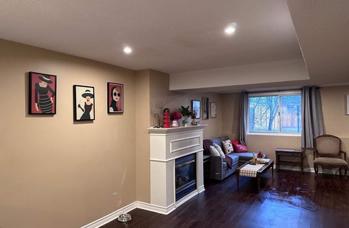 Courtice Apartment | Cozy 1-bedroom apartment Courtice. Pet Friendly !