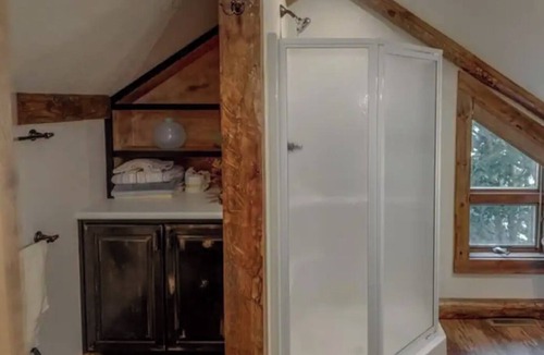 Crosslake Cottage | Cozy 1-bedroom cottage on the lake + Dock in charming Crosslake
