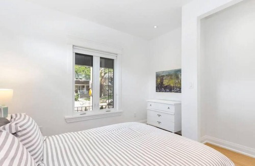 Brockton Village Apartment | Cozy 1 Bedroom near Downtown Toronto