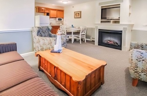Ogunquit Resort | Cozy 1-bedroom resort in peaceful Ogunquit with AC