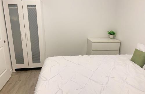 Waterloo Apartment | Cozy 1BR Condo w/Insuite LDRY, Gym & Free Parking