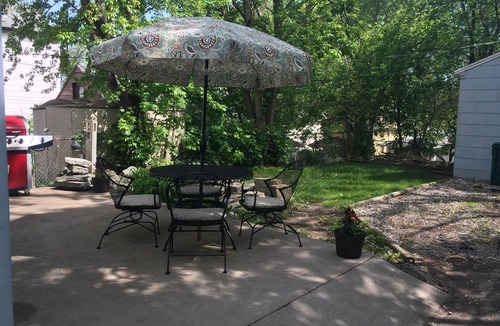 North End House | Cozy 2 Bed House, 7 Dollar Uber to Excel Center