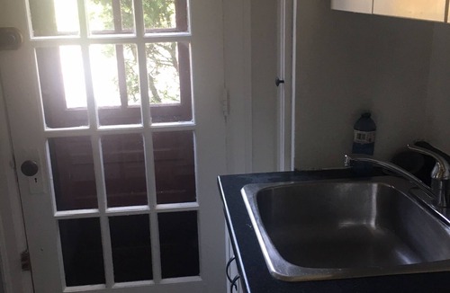 Brockville Apartment | Cozy 2-bedrm apartment in historic Brockville!