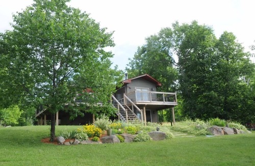 Unorganized Centre Parry Sound Cottage | Cozy 2 Bedroom Cottage On Jack's Lake In Golden Valley, On