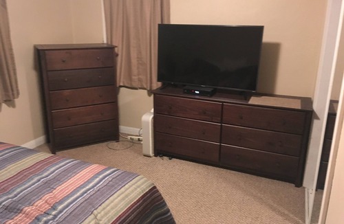 Duluth House | Cozy 2 bedroom home--great Duluth location--just minutes from Canal Park!