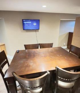 Windsor Apartment | Cozy 2 Beds Basement Suite