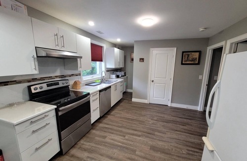 Niagara-on-the-Lake Other | Cozy 3-bedroom farmhouse in wine-country