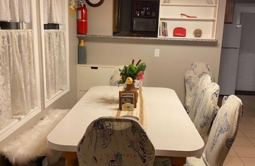 Scugog Cottage | Cozy 4 bedroom cottage near lake Scugog!