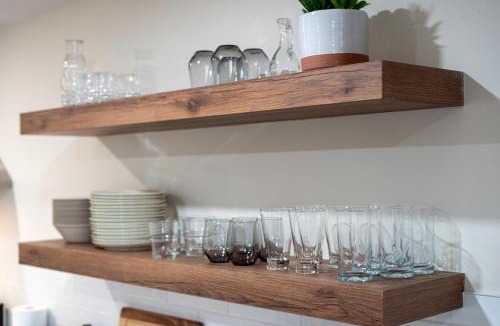 Lindsay House | Cozy 5Bdrm Home Games, Parking, Close to Arena