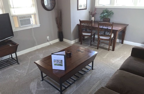 Minneapolis Apartment | Cozy and clean one bedroom retreat!