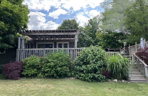 Bluewater House | Cozy and comfortable 3-bedroom getaway