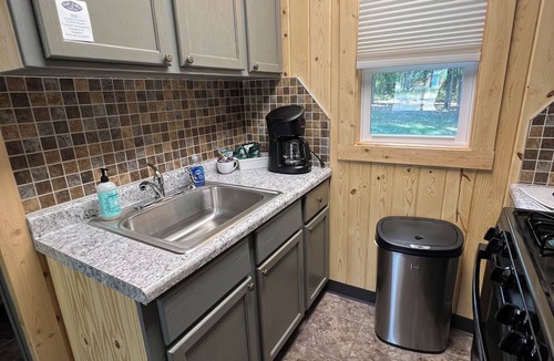 Lake Shore Hotel | Cozy and Efficient Studio Located on Gull Lake Trail!