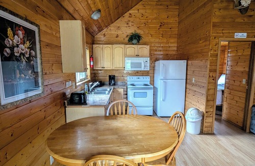 McBride Cabin | Cozy and Relaxing Getaway Cabin #6n