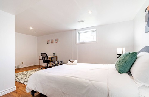 Argyle House | ⭐️ Cozy and spacious 2BR suite ⭐️ 2 work spaces