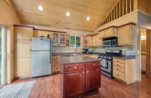 Bovey Cottage | Cozy Balsam Lake Cabin 1BR - 1 Bath w/Loft, Dock, Kayaks & Firepit – No Pets Allowed