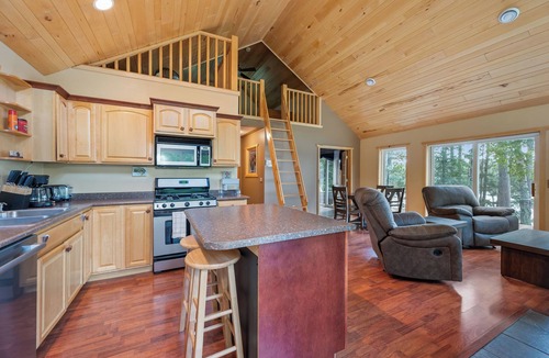 Bovey Cottage | Cozy Balsam Lake Cabin 1BR - 1 Bath w/Loft, Dock, Kayaks & Firepit – No Pets Allowed