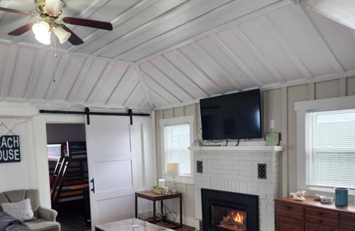 Harwich Cottage | Cozy Beach House