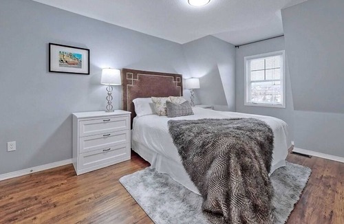 Bradford House | Cozy 1-bedroom with private washroom in a house