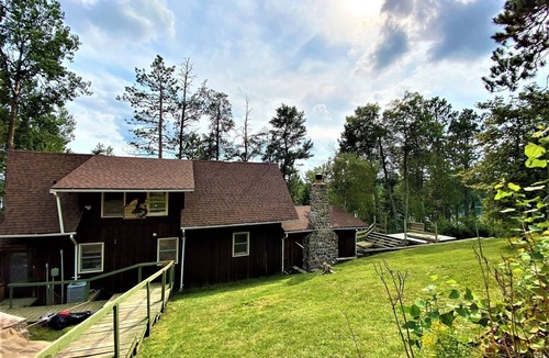 Long Lost Lake Cabin | Cozy cabin getaway in northern Minnesota! Beds for 8.