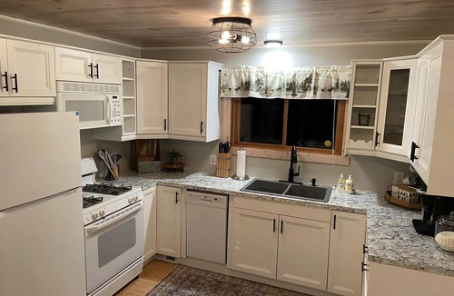 Longville Cabin | Cozy Cabin on Girl Lake