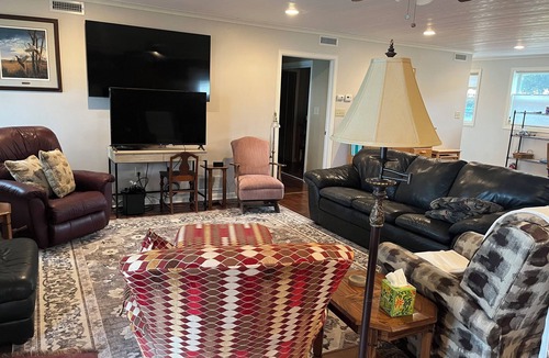 Le Center Cabin | Cozy cabin on Lake Jefferson in Cleveland, MN