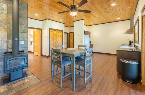 Clitherall Cabin | Cozy Cabin on Private Lake! Kayaks, Firepit, Fishing! Relaxing. Pet Friendly.