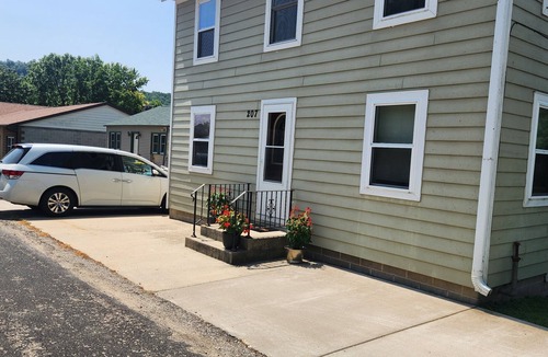 Brownsville House | Cozy, clean 3-bedroom house with AC and WiFi in serene Brownsville, MN.