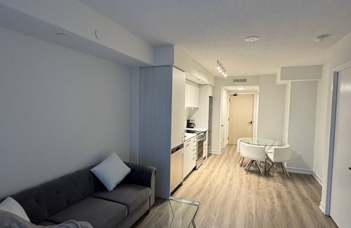 Vaughan Apartment | Cozy Condo in Vaughan