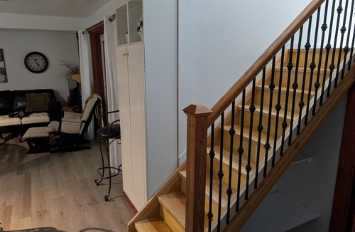 Port Stanley Apartment | Cozy Lakefront 2BDR with Hot Tub in the Village