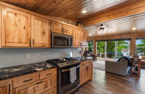 Stacy Cabin | Cozy Lakefront Cabin with Modern Comforts & Scenic Views