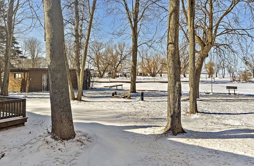 Pefferlaw Cottage | Cozy Lakefront Cottage