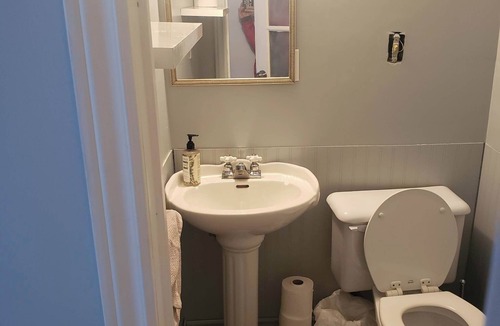 Timmins House | Cozy little house in a quiet neighborhood, close to walking trail and river.