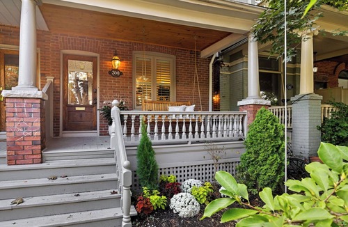Trinity - Bellwoods House | Cozy Oasis in TO's Best Neighborhood - minutes to A+ art, food, music, fashion