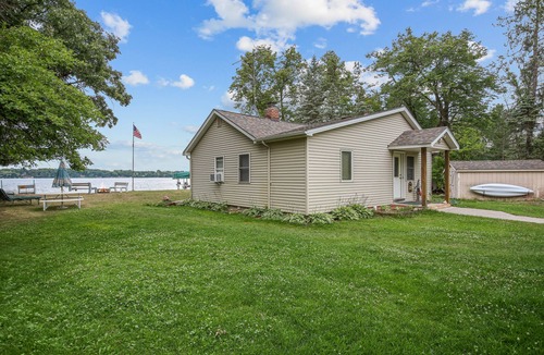 Annandale Cabin | Cozy Oasis on Bass Lake!