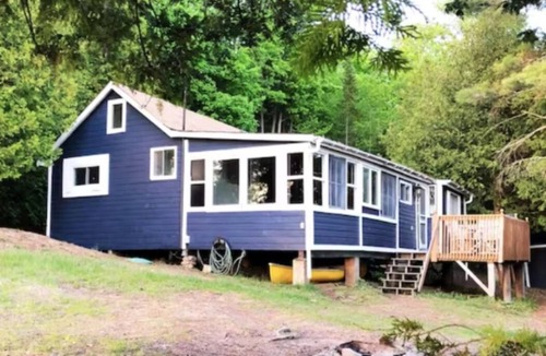 Dysart et al Cottage | Cozy Picturesque Algonquin Cottage