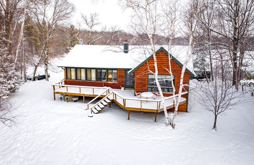 Aitkin House | Cozy retreat on TWO Lakes for the price of one! 4 beds 3 baths + sauna