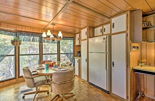 Garrison Cottage | Cozy Retreat w/Fire Pit < 1 Mi to Mille Lacs Lake