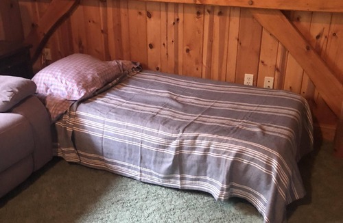 Richwood Cabin | Cozy & Spacious Timber Frame Cabin - Middle Cormorant Lake