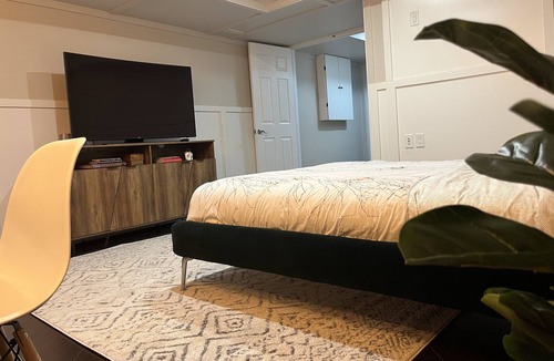 Erin Mills Apartment | Cozy Studio Retreat