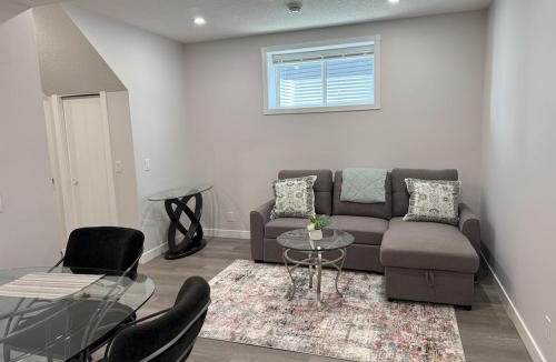 Calgary Apartment | Cozy Suite