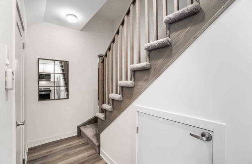Erin Mills House | Cozy townhouse in the heart of Mississauga.