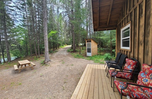 Algoma District Cabin | Cozy waterfront cabin