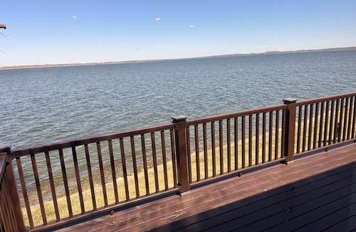 Osakis Cabin | Cozy year round cabin on Lake Osakis with game room, deck and kayaks!